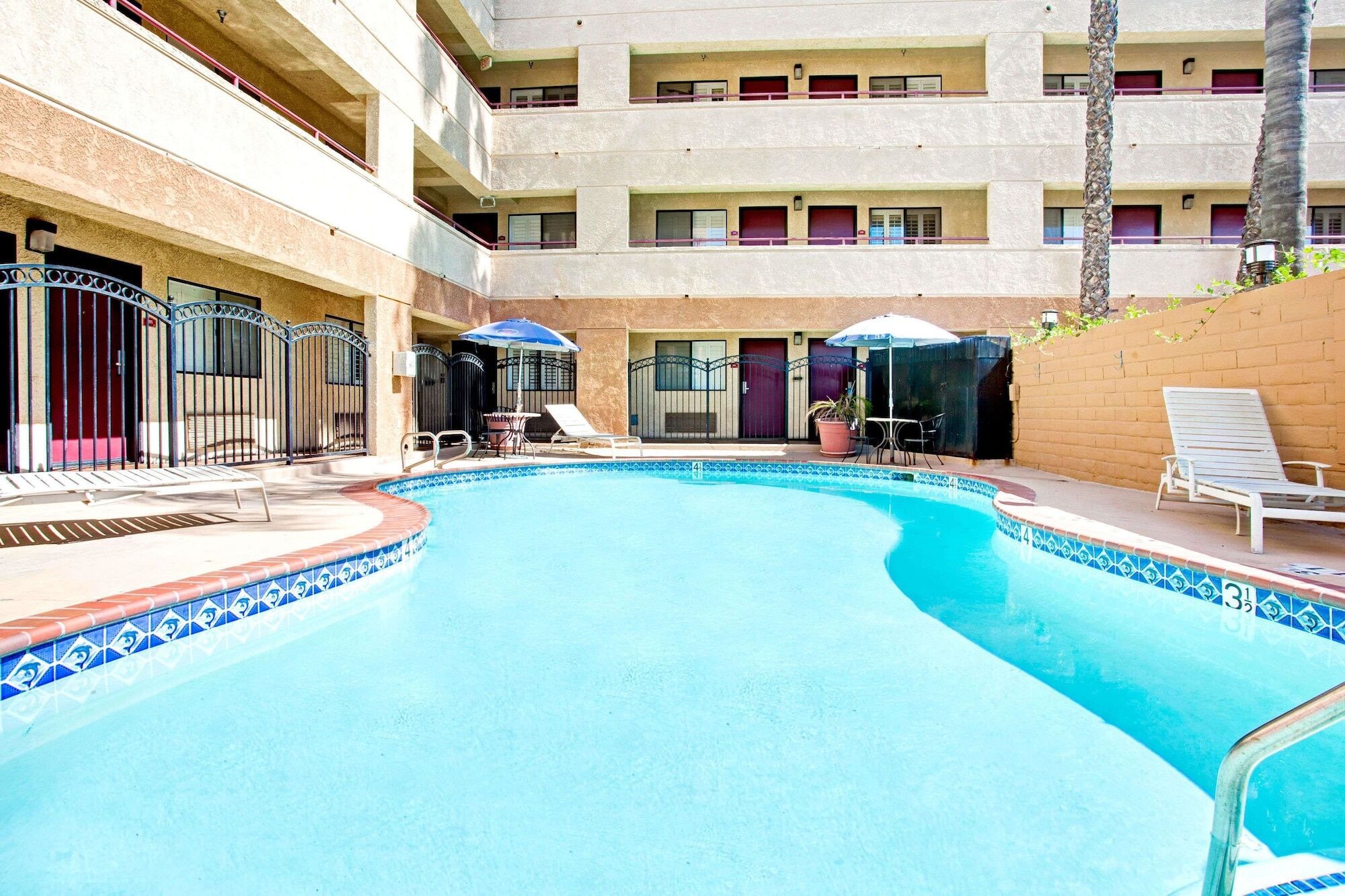Travelodge By Wyndham Chatsworth Los Angeles Ngoại thất bức ảnh